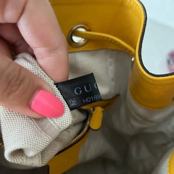 Authentic Gucci bag - Picture 5 of 11
